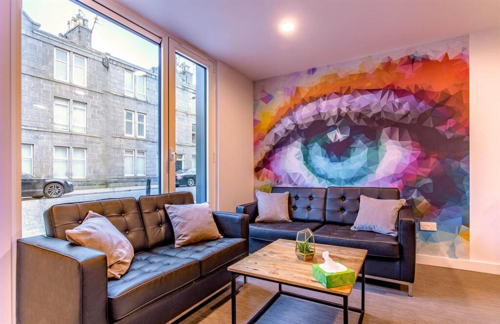 Additional image 2 of Aberdeen | Student | September | AB11