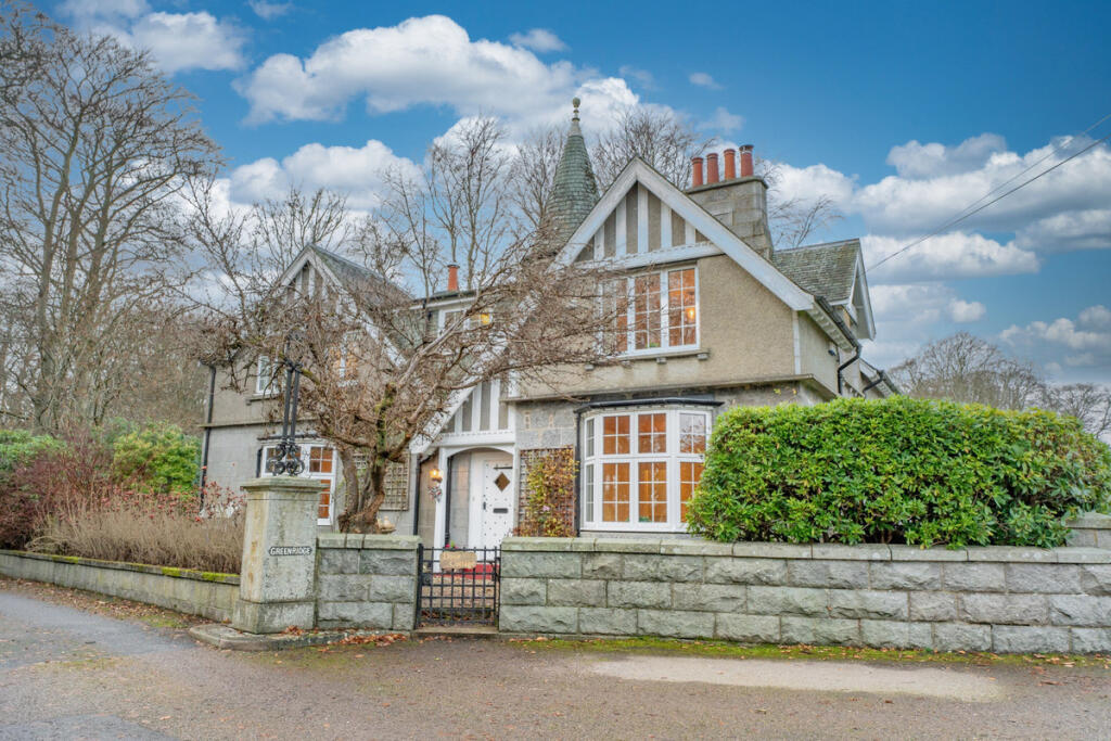 Craigton Road, Aberdeen, AB15