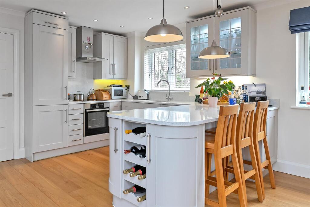 Additional image 21 of Woodstock Road North, St. Albans