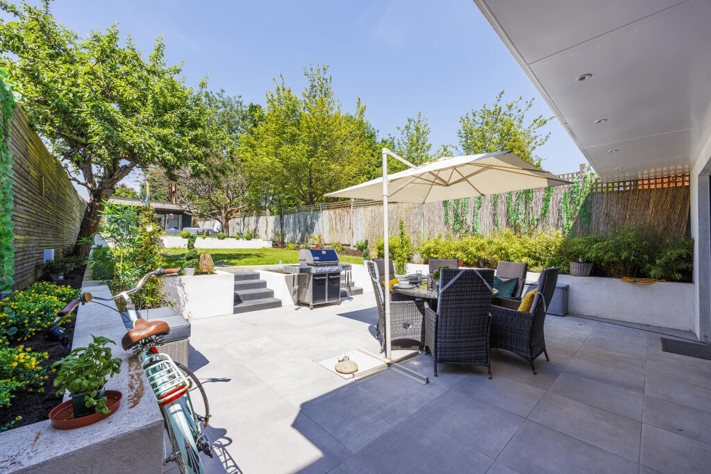 Additional image 25 of Charmouth Road, St. Albans, AL1