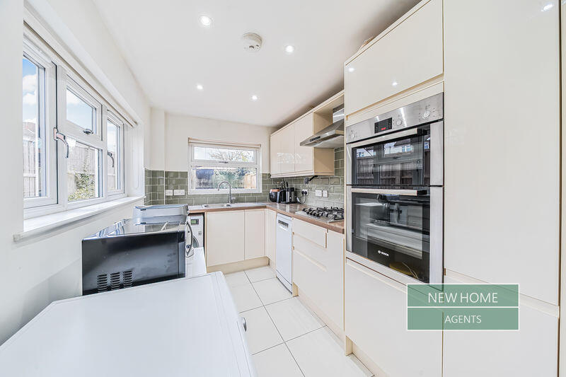 Additional image 18 of Castle Road, St Albans AL1 5DG