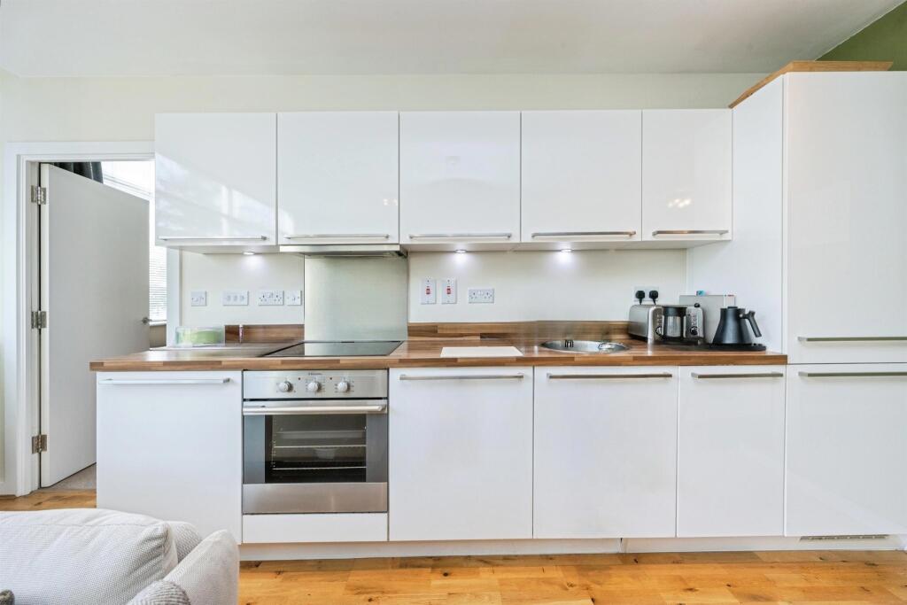 Additional image 10 of Newsom Place, St. Albans