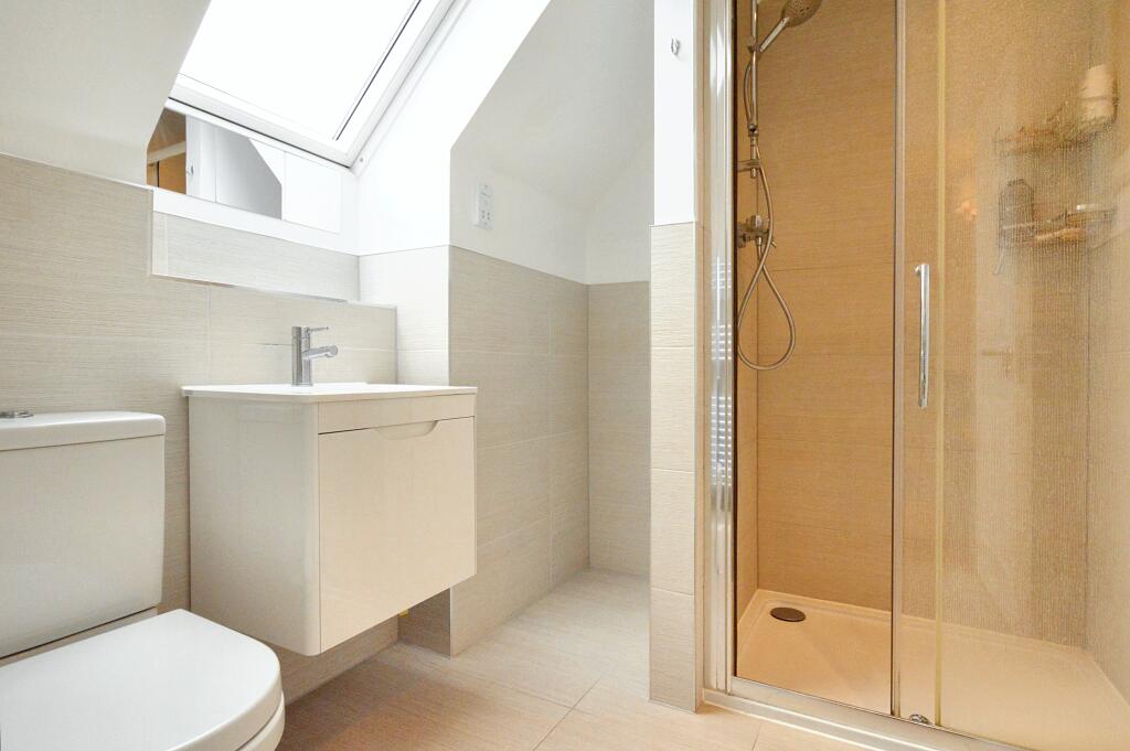 Additional image 9 of Wain Close, St Albans, AL1