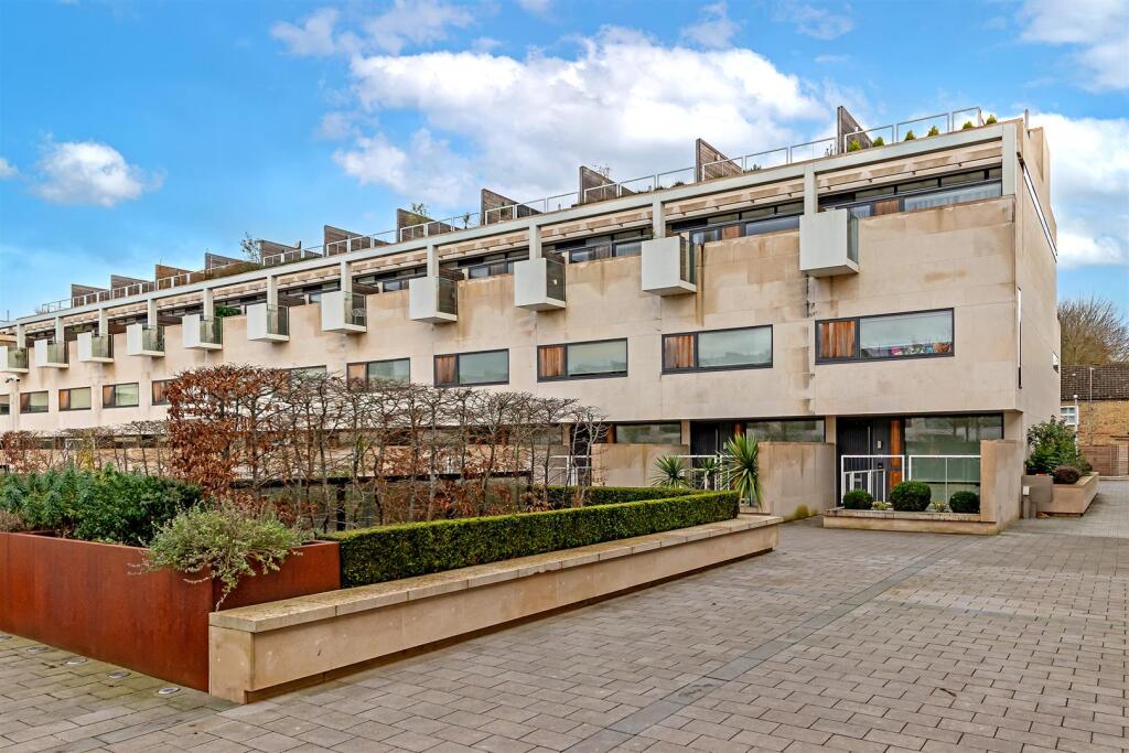 Gabriel Square, St. Albans