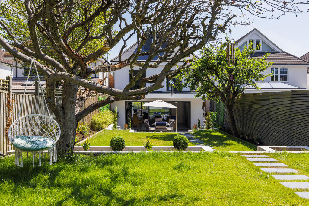 Additional image 28 of Charmouth Road, St. Albans, AL1