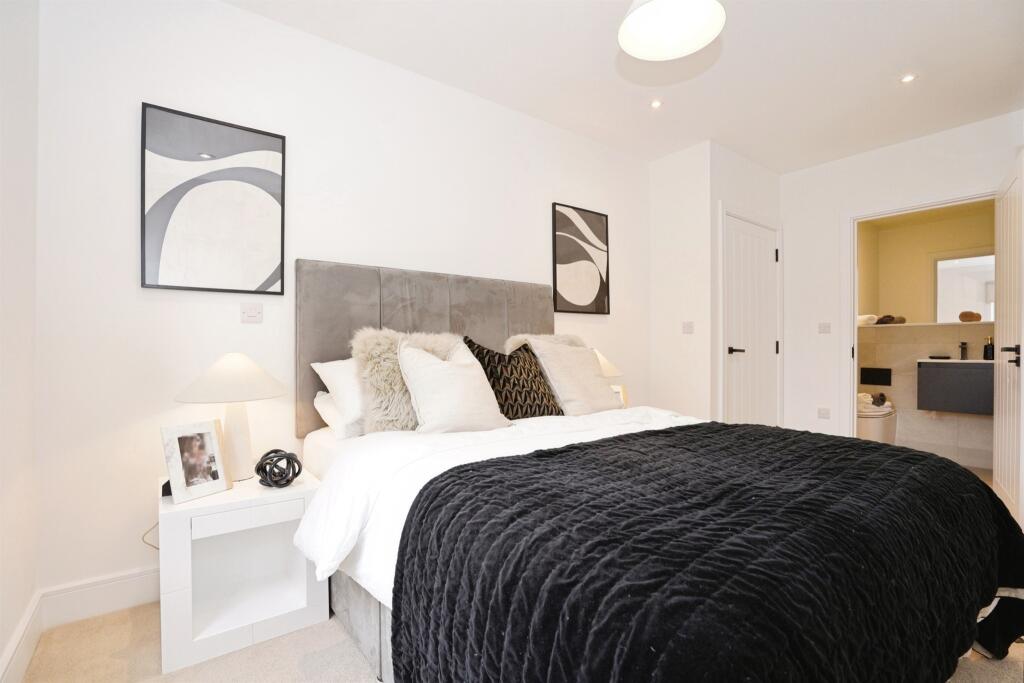 Additional image 4 of Apartment Ten, Viciniti, St. Albans