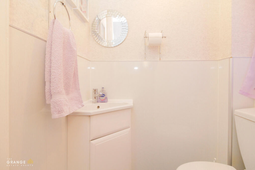 Additional image 18 of Den Crescent, Keith, AB55