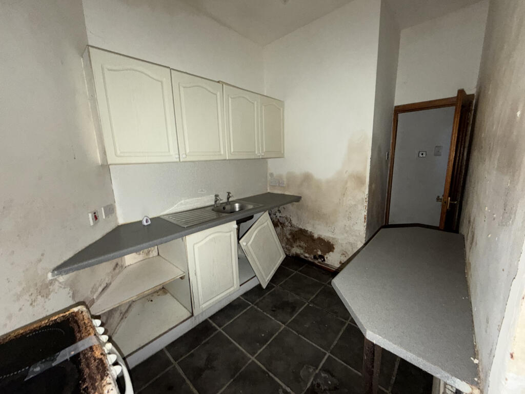 Additional image 13 of Flat A, 27 Maiden Street, Paterhead, Berkshire