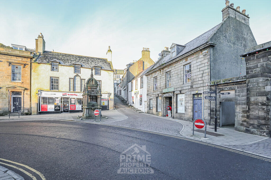 5-7 Strait Path, Banff, AB45 1AD