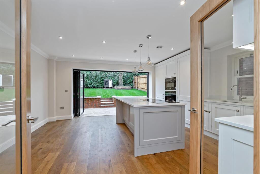 Additional image 3 of The Oaks, St. Albans