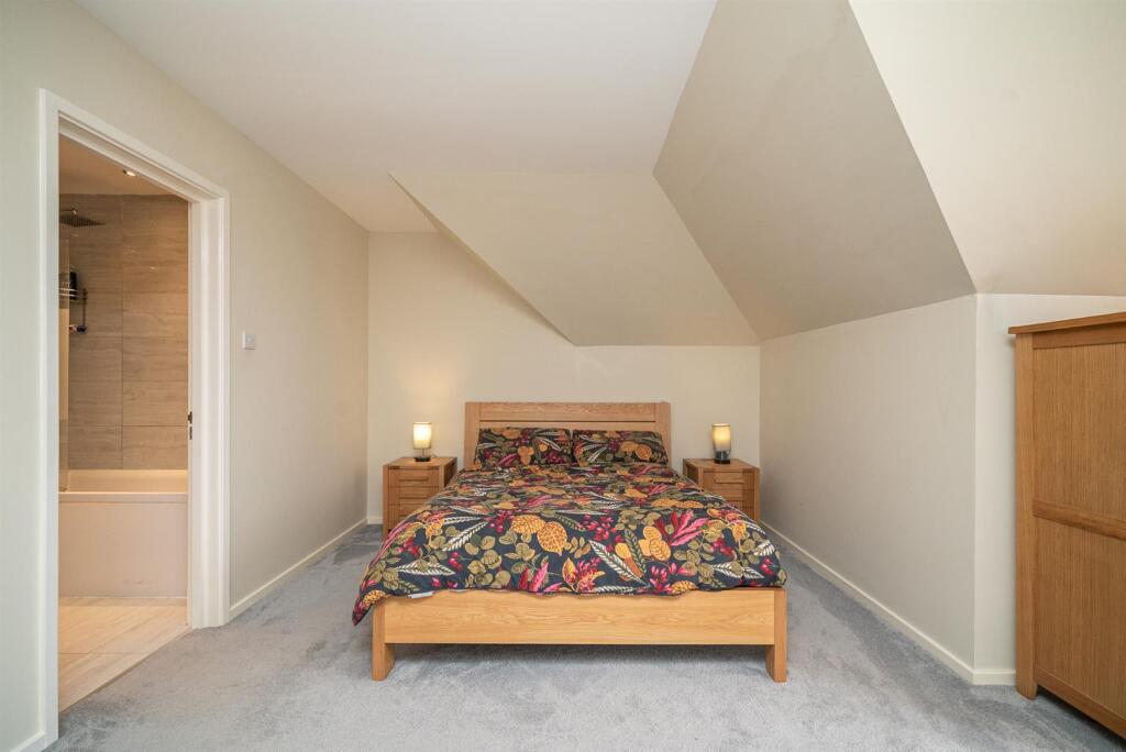 Additional image 12 of Park View Close, St. Albans