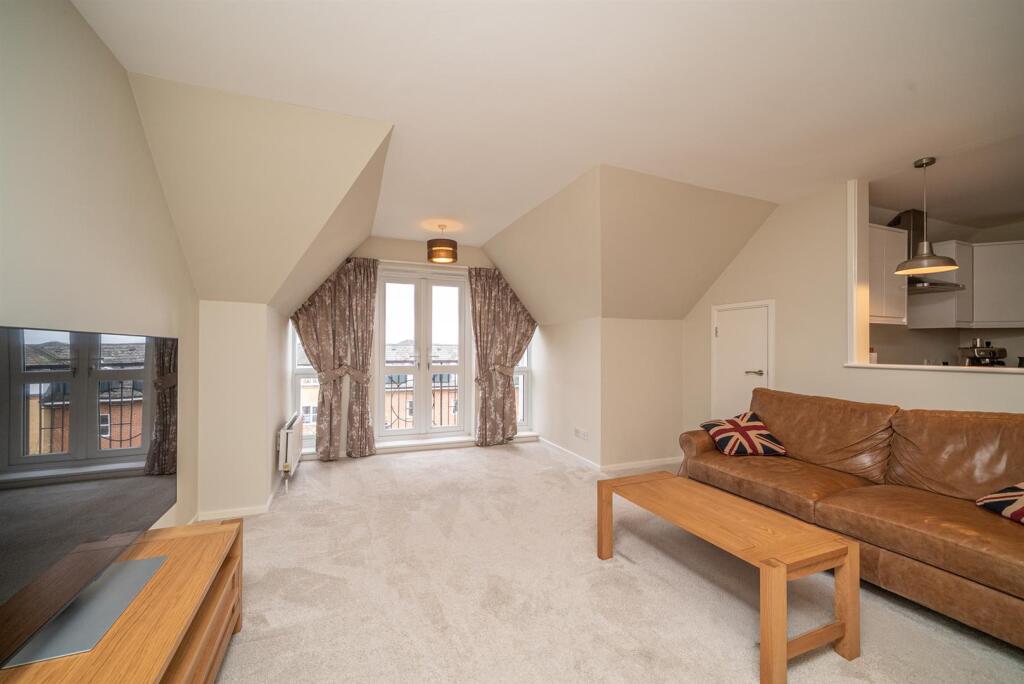 Additional image 17 of Park View Close, St. Albans