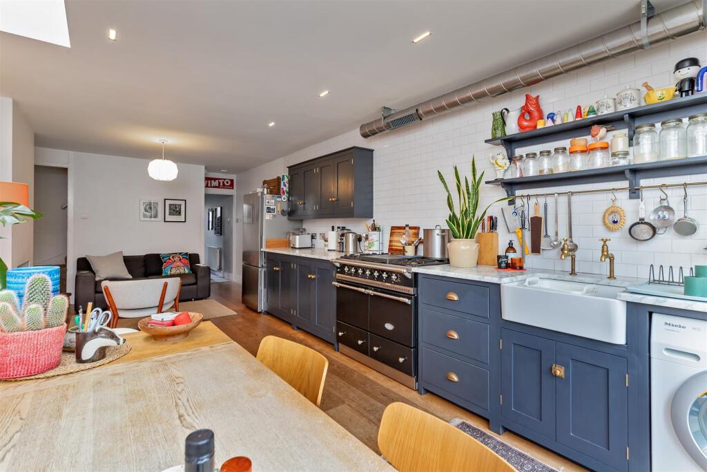 Additional image 4 of Castle Road, St. Albans