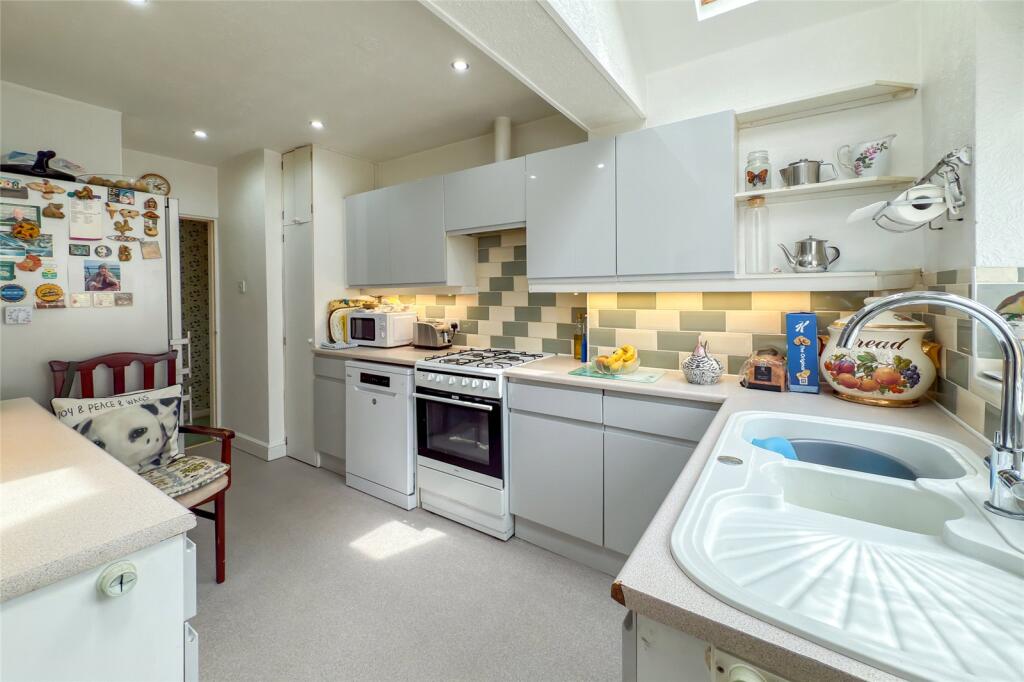 Additional image 18 of Hawthorn Close, Harpenden, Herts, AL5