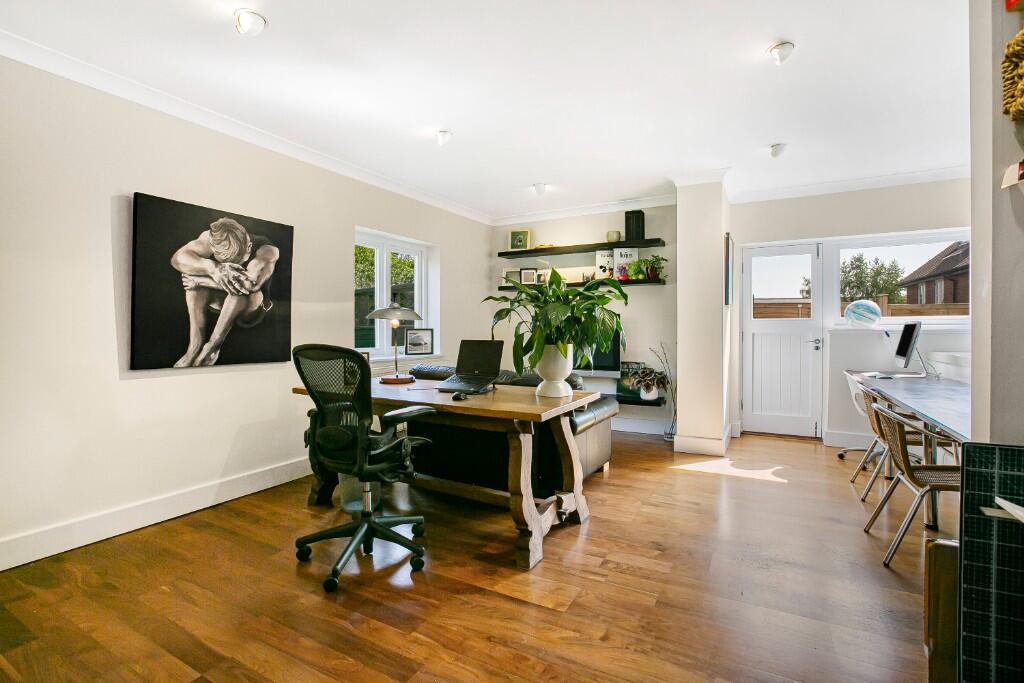 Additional image 16 of Truly distinctive family home, 1 Lamb Lane, Redbourn, AL3