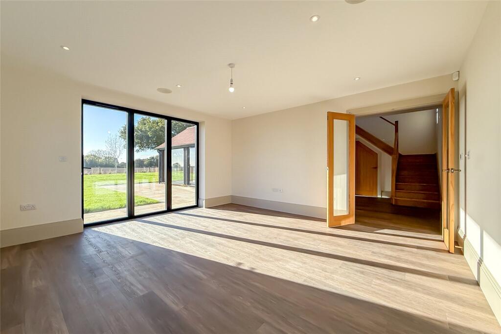 Additional image 8 of Oak Tree House, Kennel Lane, Kinsbourne Green, Harpenden, Hertfordshire, AL5