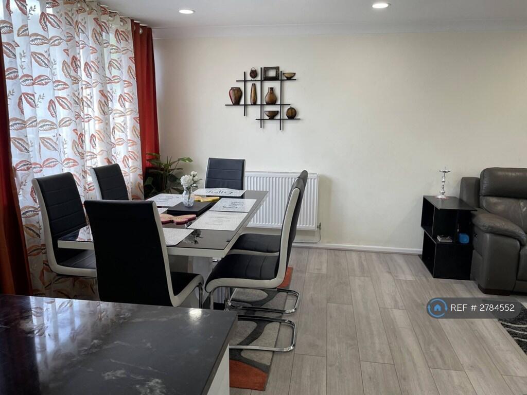 Additional image 2 of Hobart Walk, St. Albans, AL3