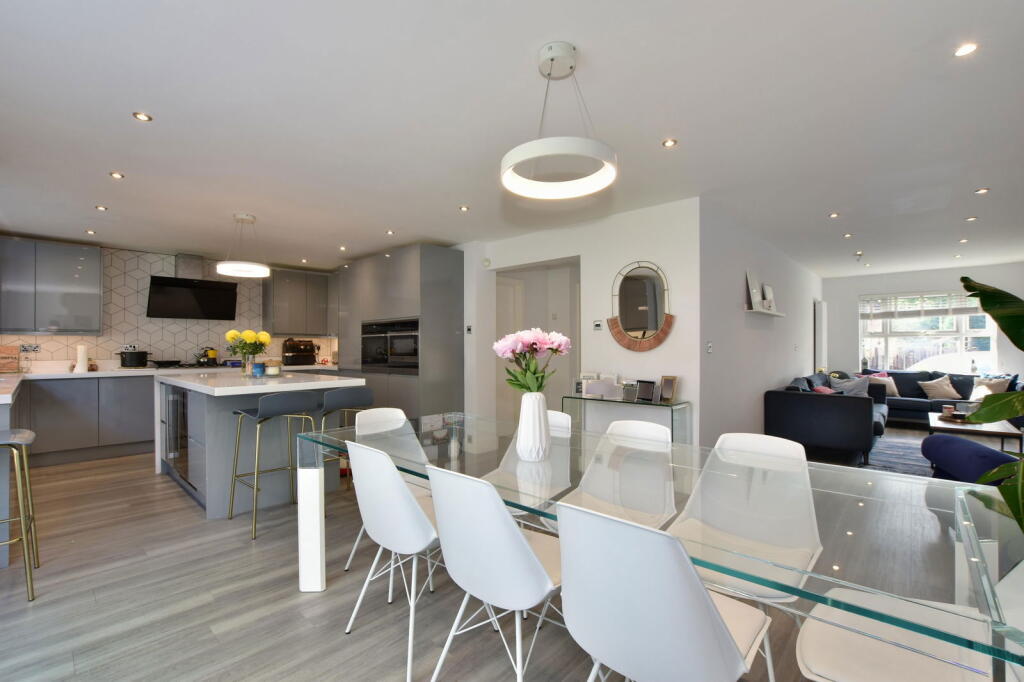 Additional image 2 of Noke Side, St. Albans, AL2 3EF