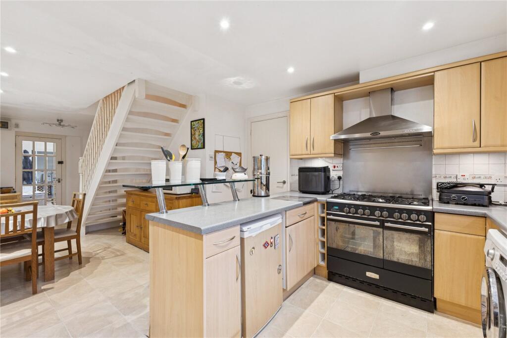 Additional image 6 of Bewdley Close, Harpenden, Hertfordshire, AL5