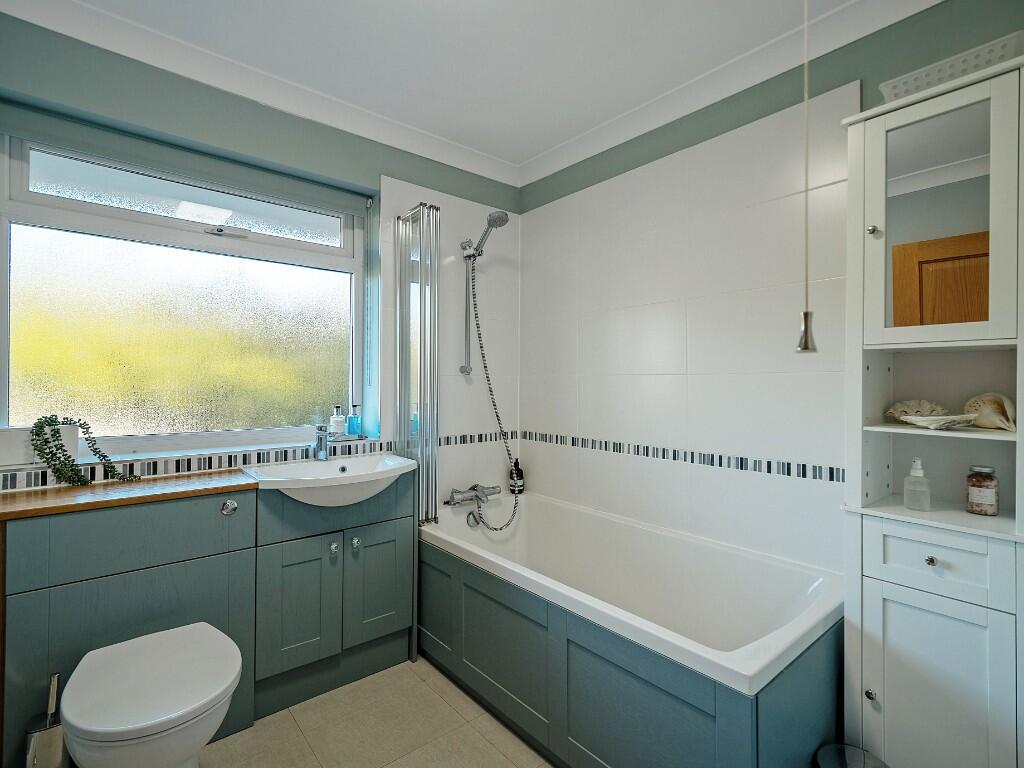 Additional image 32 of Fairway Close, Harpenden, Hertfordshire, AL5