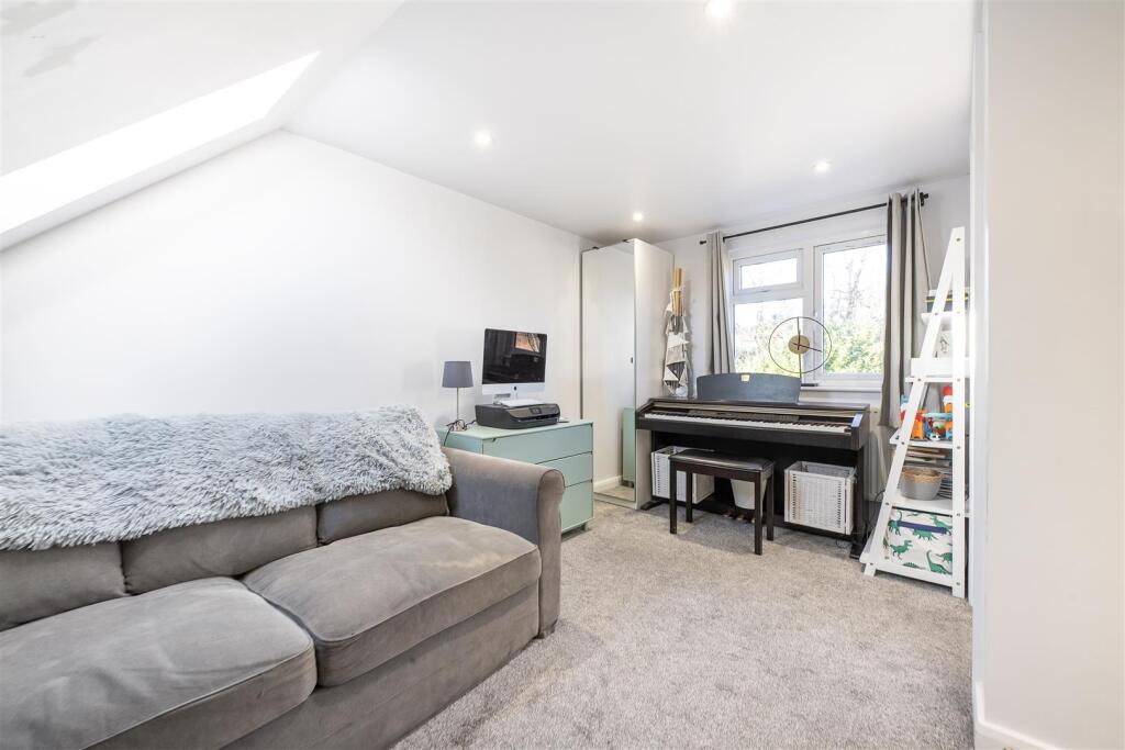 Additional image 7 of Masefield Road, Harpenden