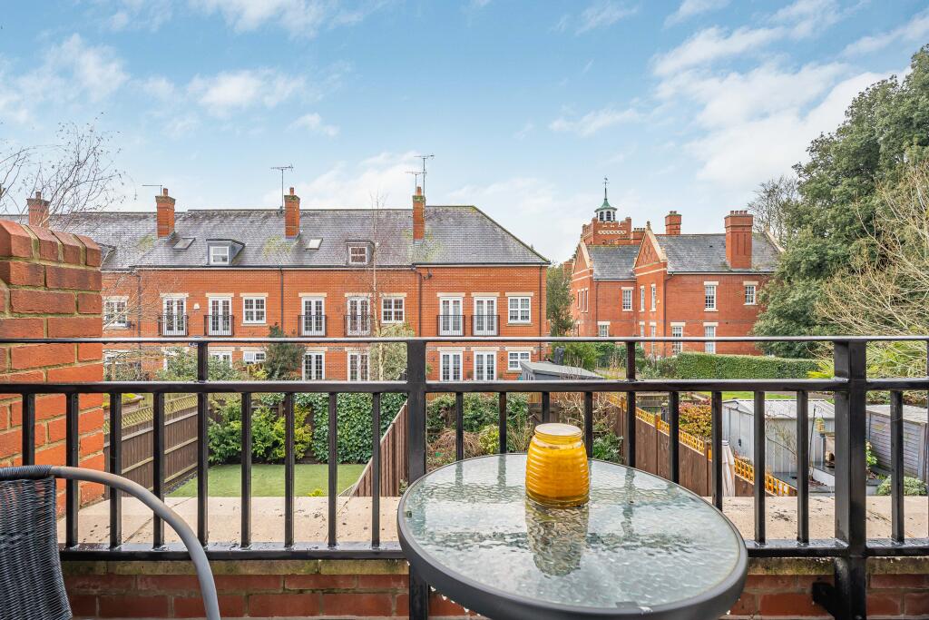 Additional image 17 of Beningfield Drive, London Colney, AL2