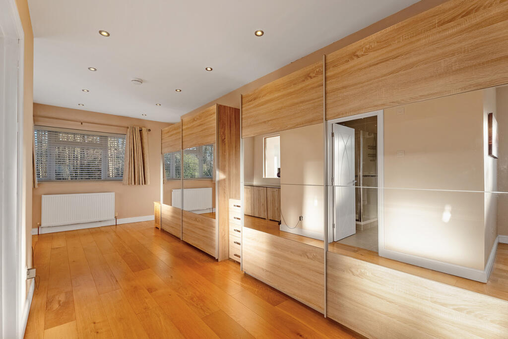 Additional image 16 of Pine Grove, Brookmans Park, AL9