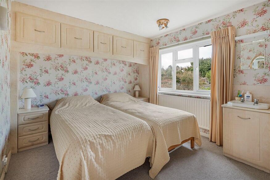 Additional image 10 of Roundwood Lane, Harpenden, AL5