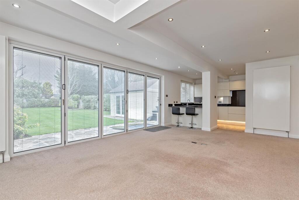 Additional image 5 of North Riding, Bricket Wood