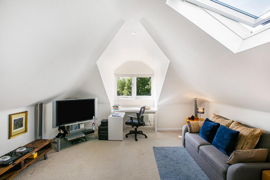 Additional image 30 of Truly distinctive family home, 1 Lamb Lane, Redbourn, AL3