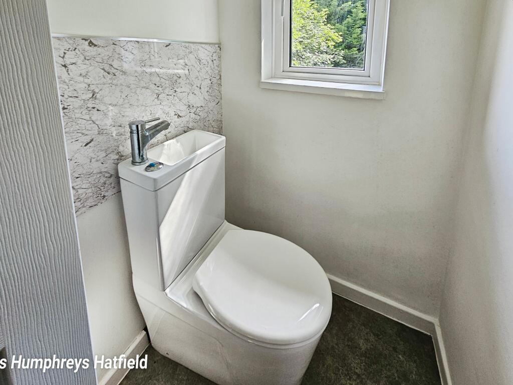 Additional image 9 of High Dells, Hatfield, AL10