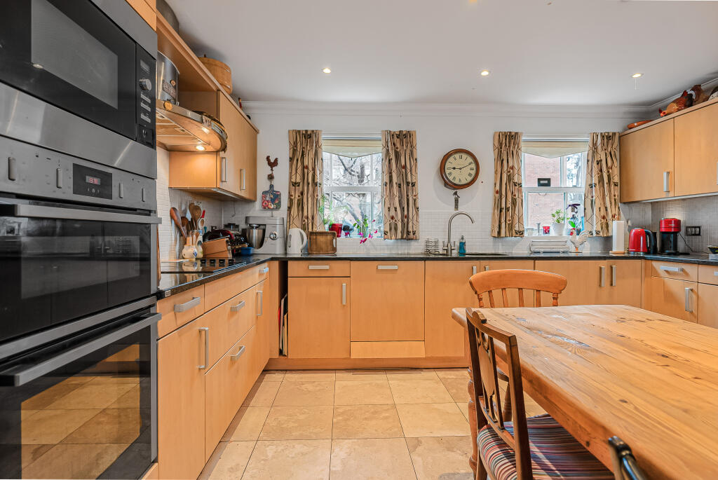 Additional image 12 of Miller Close, Redbourn, AL3