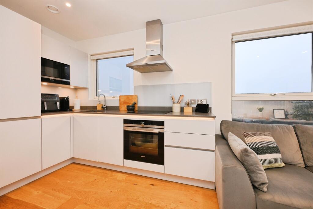 Additional image 5 of Broadwater Road, WELWYN GARDEN CITY