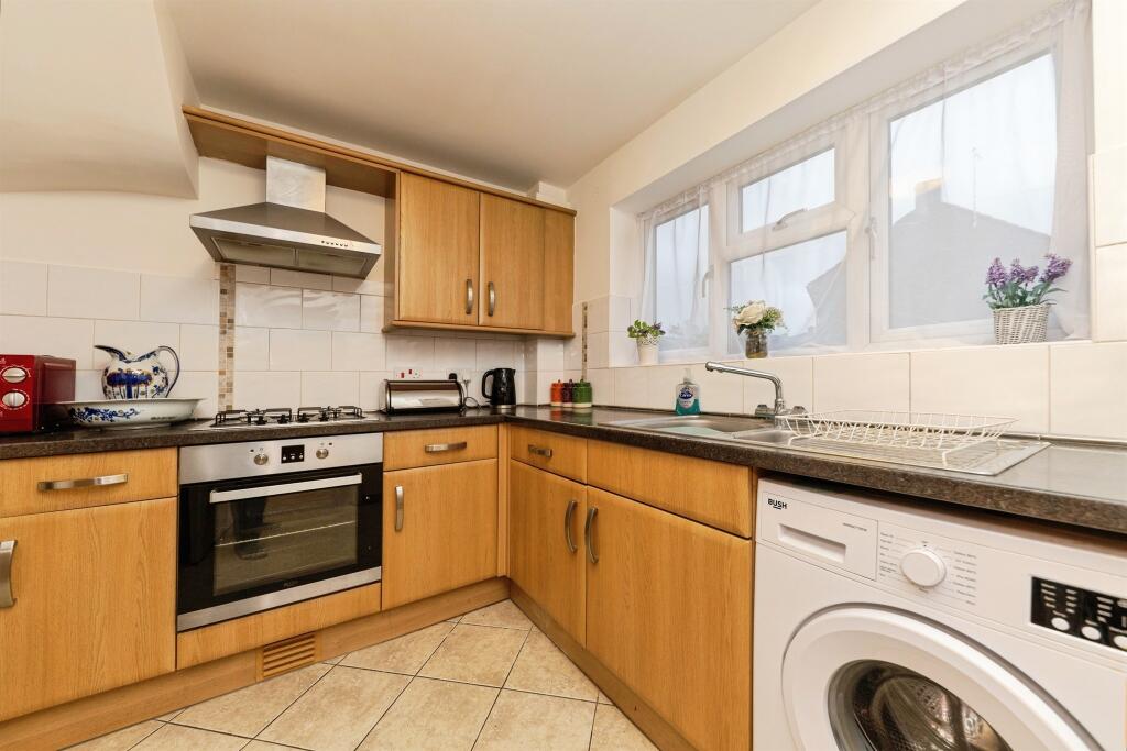 Additional image 3 of Birchwood Avenue, Hatfield