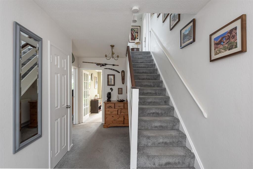 Additional image 7 of Tuffnells Way, Harpenden