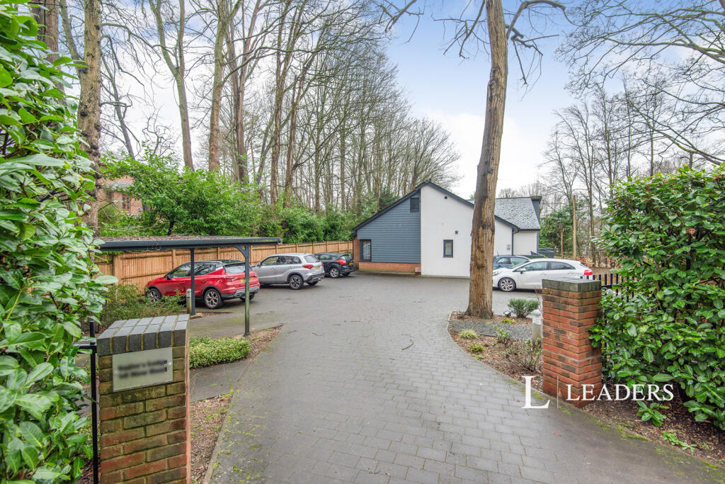 Additional image 10 of Sadlers Lodge, 40 New Road, AL6