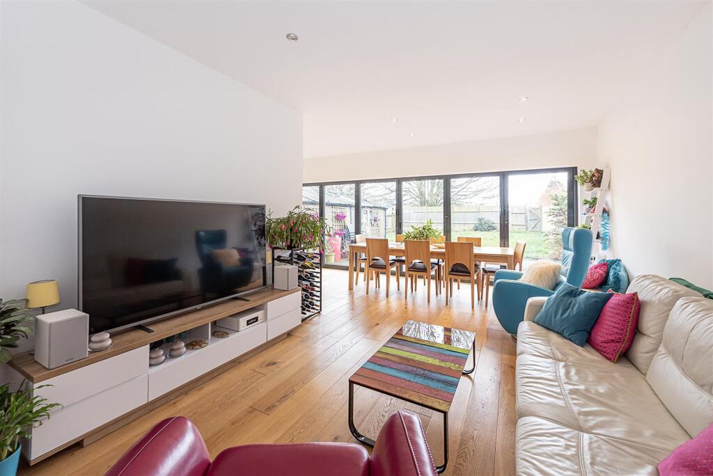 Additional image 17 of Longacres, St Albans