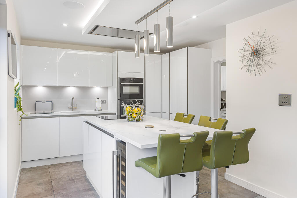 Additional image 6 of Bluebell Way, Hatfield, Hertfordshire, AL10