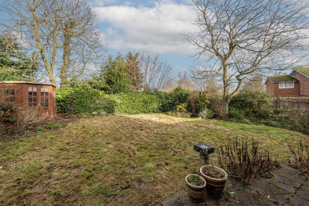 Additional image 12 of Shepherds Way, Harpenden