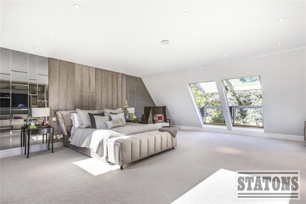 Additional image 38 of Kentish Lane, Brookmans Park, Hertfordshire, AL9