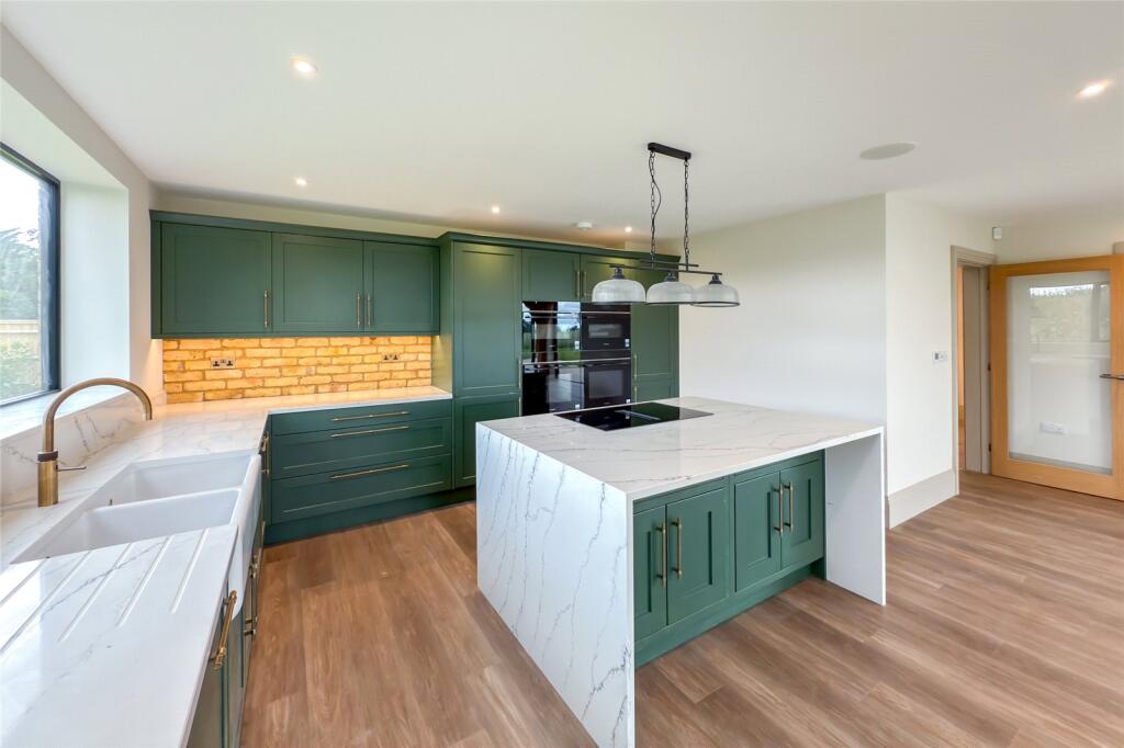 Additional image 35 of Oak Tree House, Kennel Lane, Kinsbourne Green, Harpenden, Hertfordshire, AL5