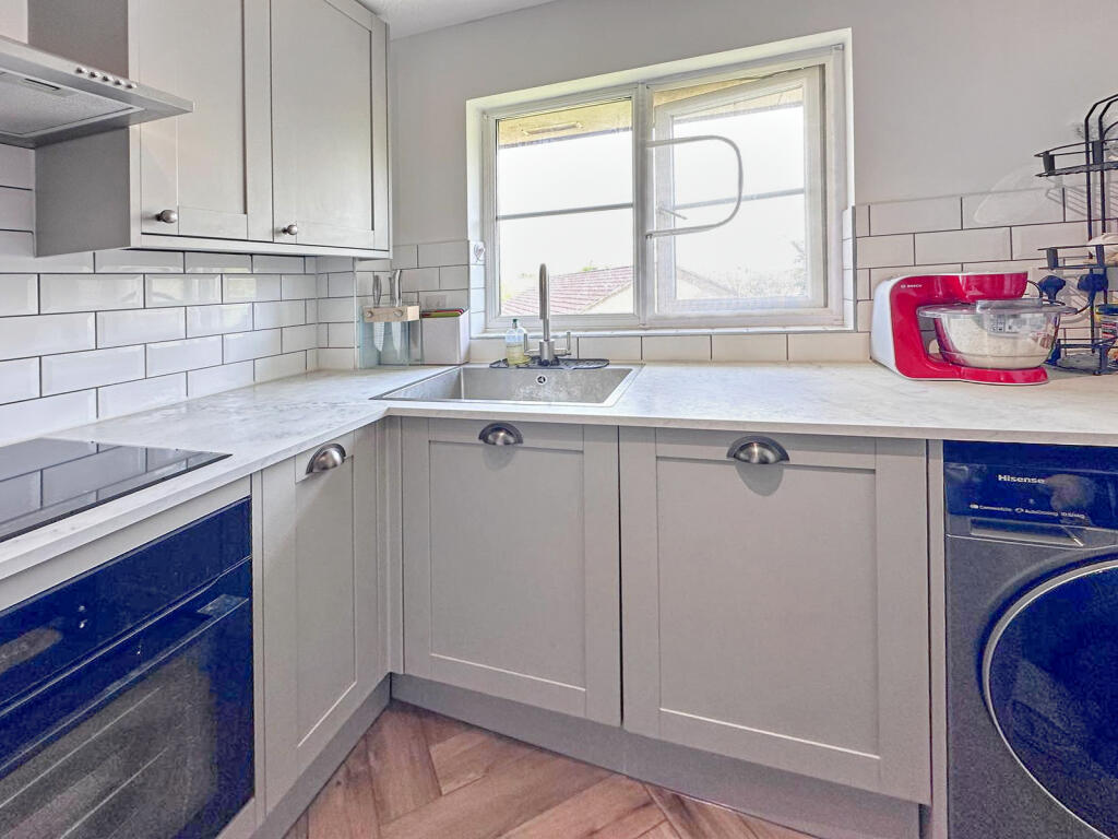 Additional image 6 of The Larches, Milford Close, St. Albans, Hertfordshire, AL4