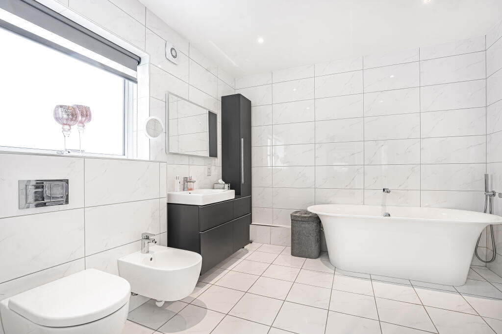 Additional image 17 of The Avenue, Welwyn, Hertfordshire, AL6