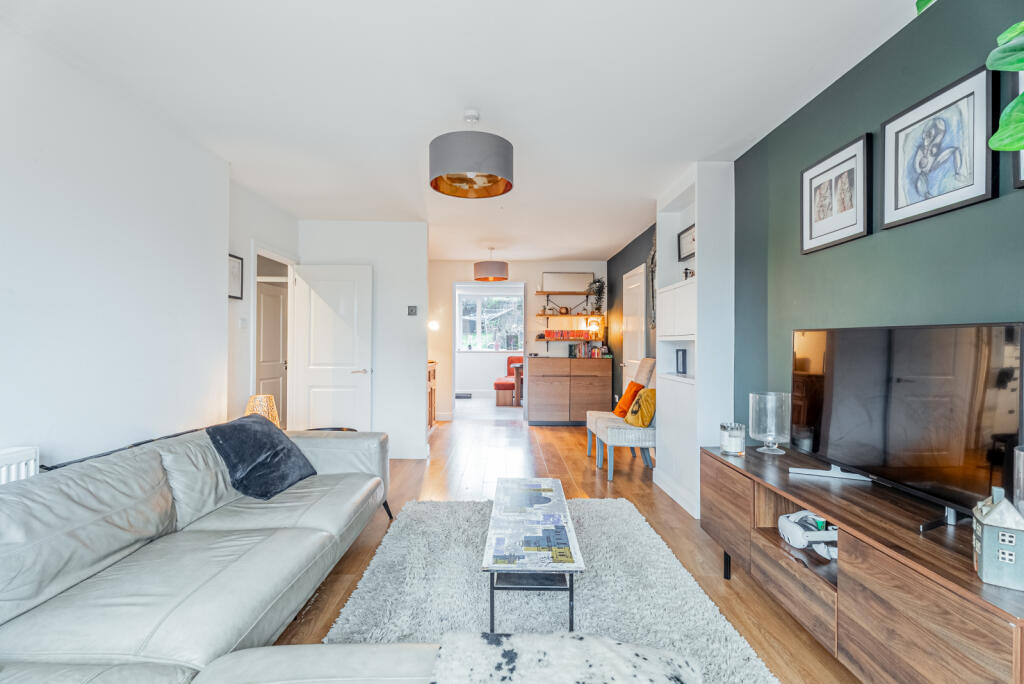 Additional image 7 of Castle Rise, Wheathampstead, St. Albans, Hertfordshire, AL4