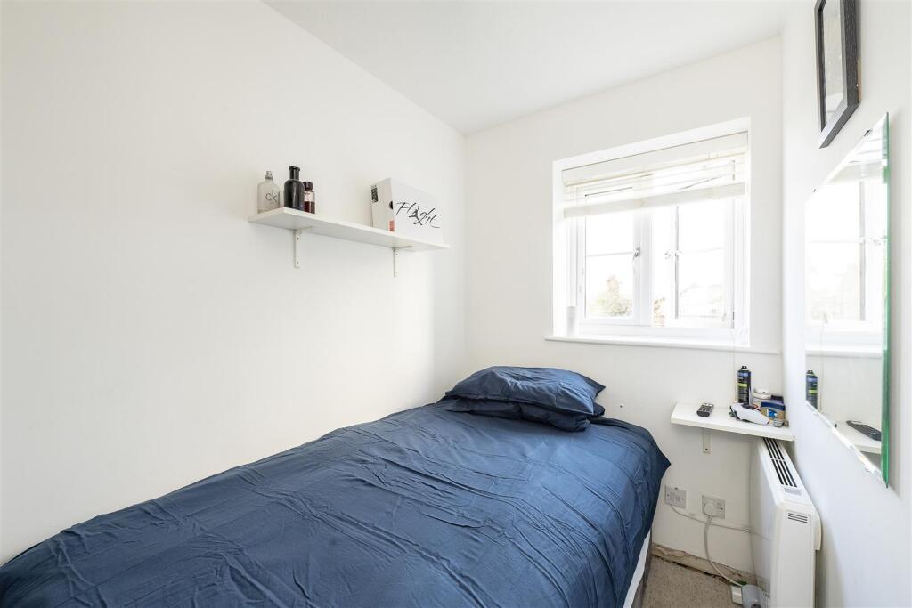 Additional image 5 of Loire Mews, Harpenden