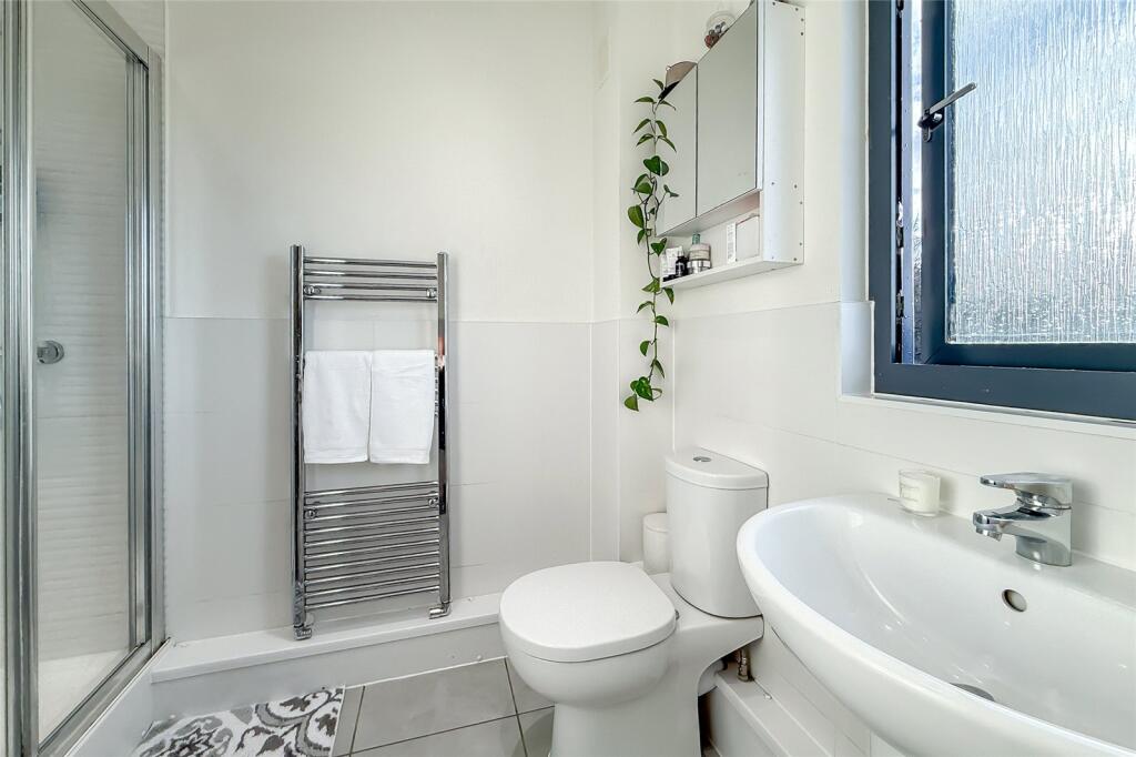 Additional image 8 of Sun Lane, Harpenden, Hertfordshire, AL5