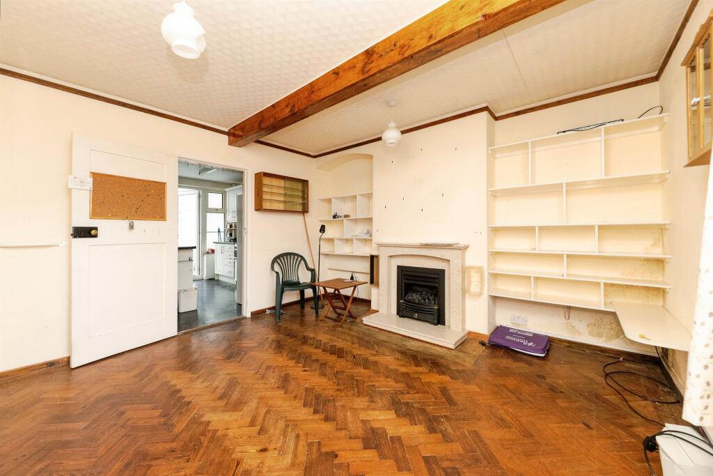 Additional image 4 of Applecroft Road, Welwyn Garden City