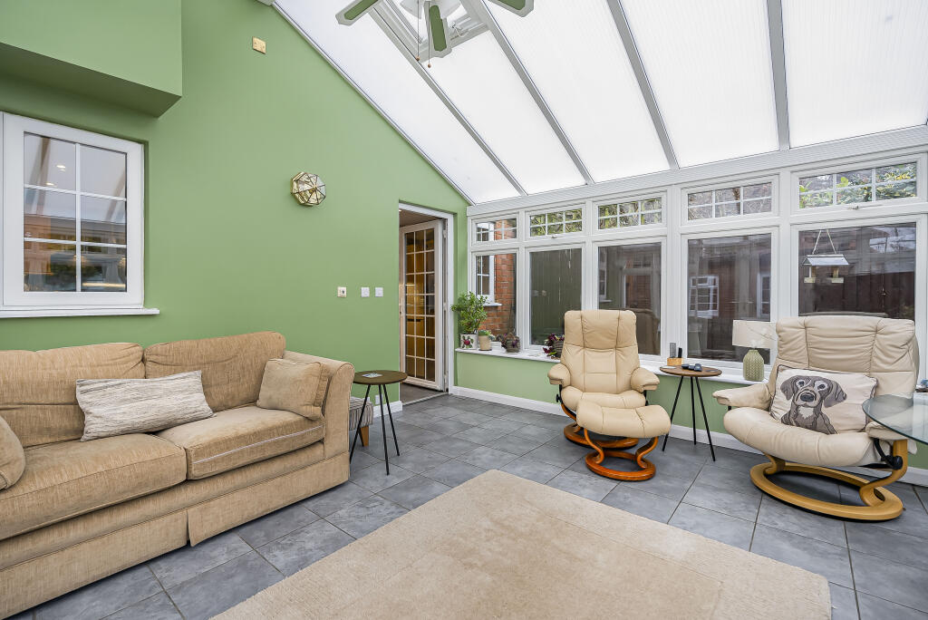 Additional image 13 of High Oaks Road, Welwyn Garden City, Welwyn Garden City, AL8