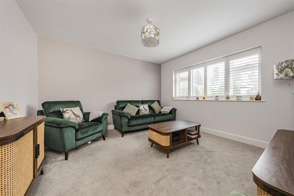 Additional image 22 of Oakwood Road, Bricket Wood, St. Albans