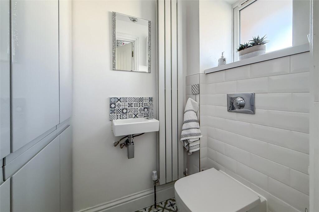 Additional image 18 of Bridle Close, St. Albans, Hertfordshire, AL3